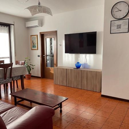 Appartamento Spazioso Con 3 Camere Da Letto Рива-дель-Гарда Экстерьер фото